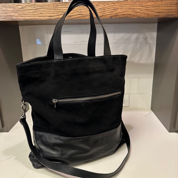 Handbags - NWOT-Oversized Black leather & suede Tote Bag